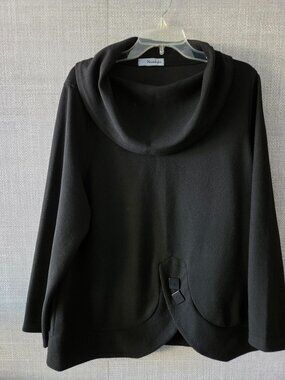 "Moonlight" women's cow neck black sweater, long sleeve size XL.